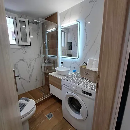 Eclectic With Stone דירה *