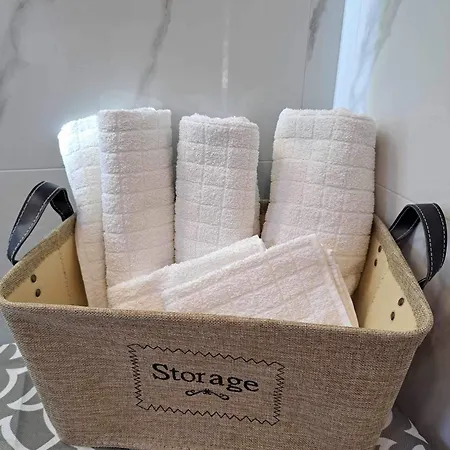 Eclectic With Stone 沃洛斯