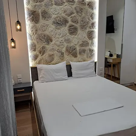 Eclectic With Stone Volos