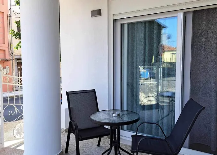 Eclectic With Stone Apartment Volos