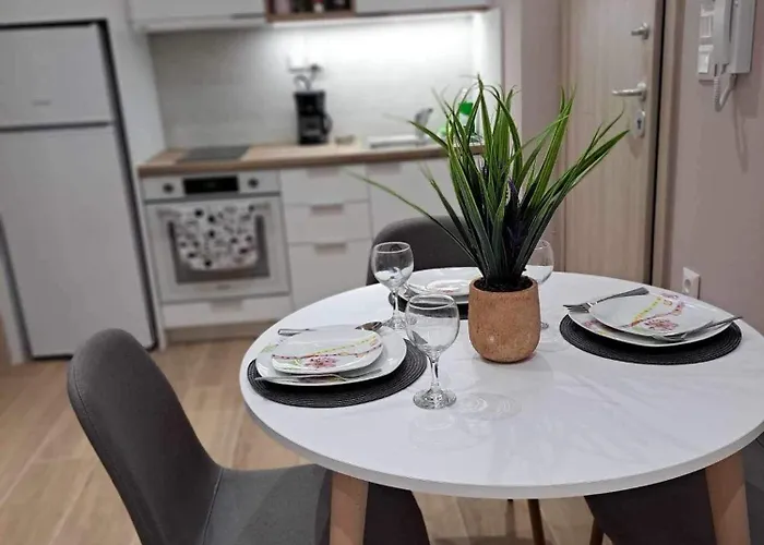 Eclectic With Stone * Volos