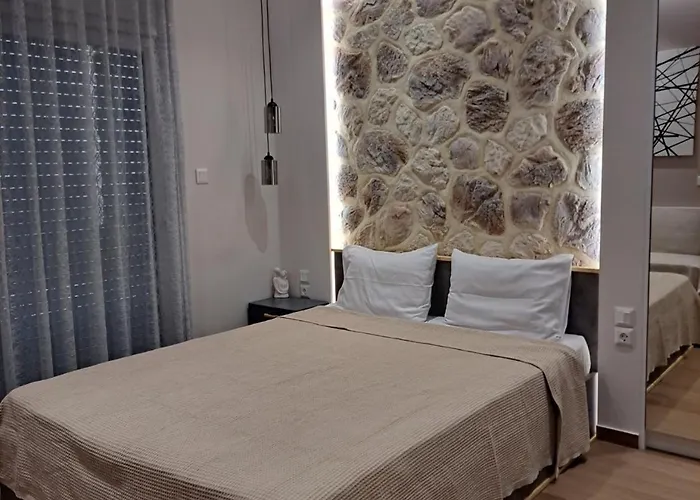 Eclectic With Stone * Vólos